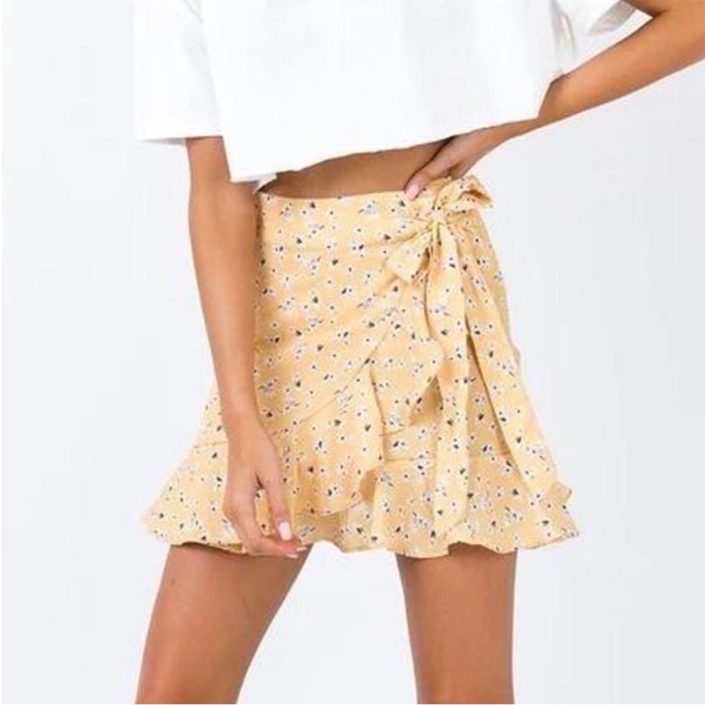 Princess Polly Butter Yellow Floral Wrap Mini Skirt